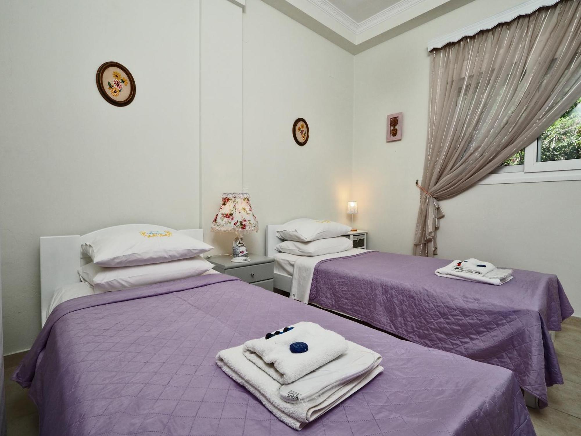 Villa Euphoria Apts Afión エクステリア 写真